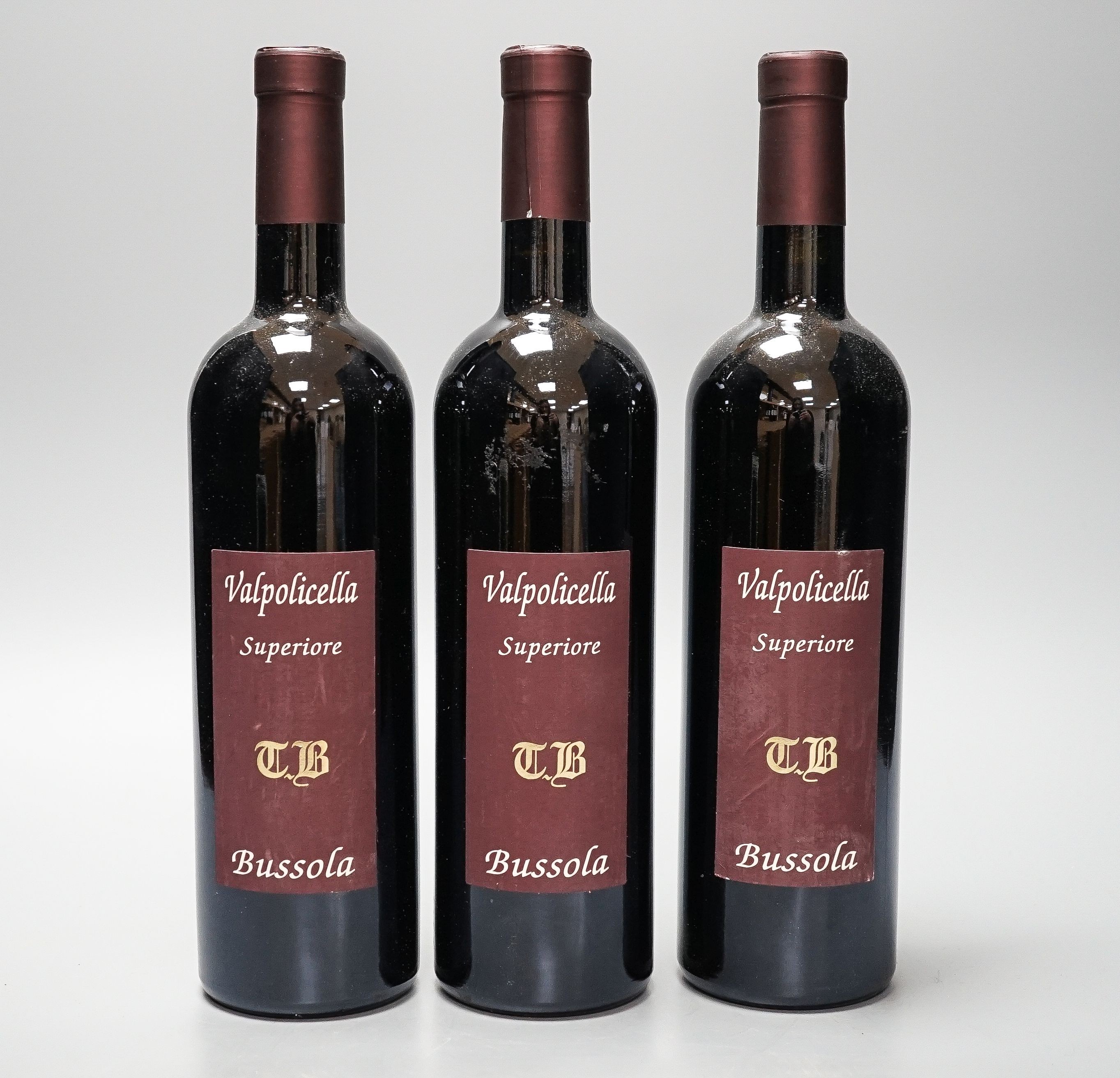 Five bottles of Tommasso Bussola TB Valpolicella Classicao Superiore-Veneto 14.5%, 2003, 75cl.
